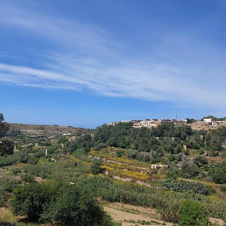 Bed and Breakfast Sunny Gozo Getaway Pool & Easy Check-In Ghajn il-Kbira  Exterior foto